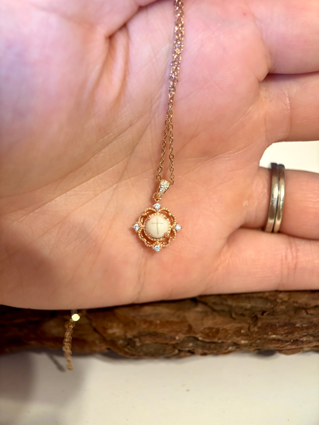 The Lacey Necklace
