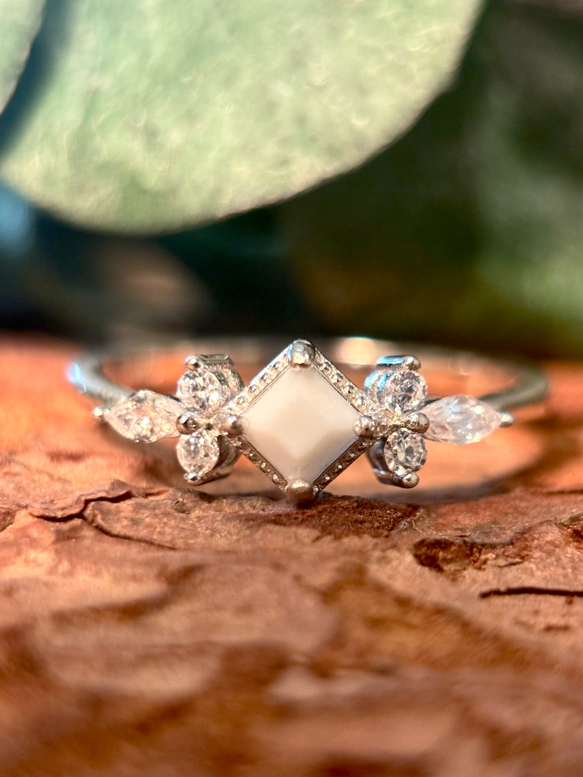 The Ambree Ring