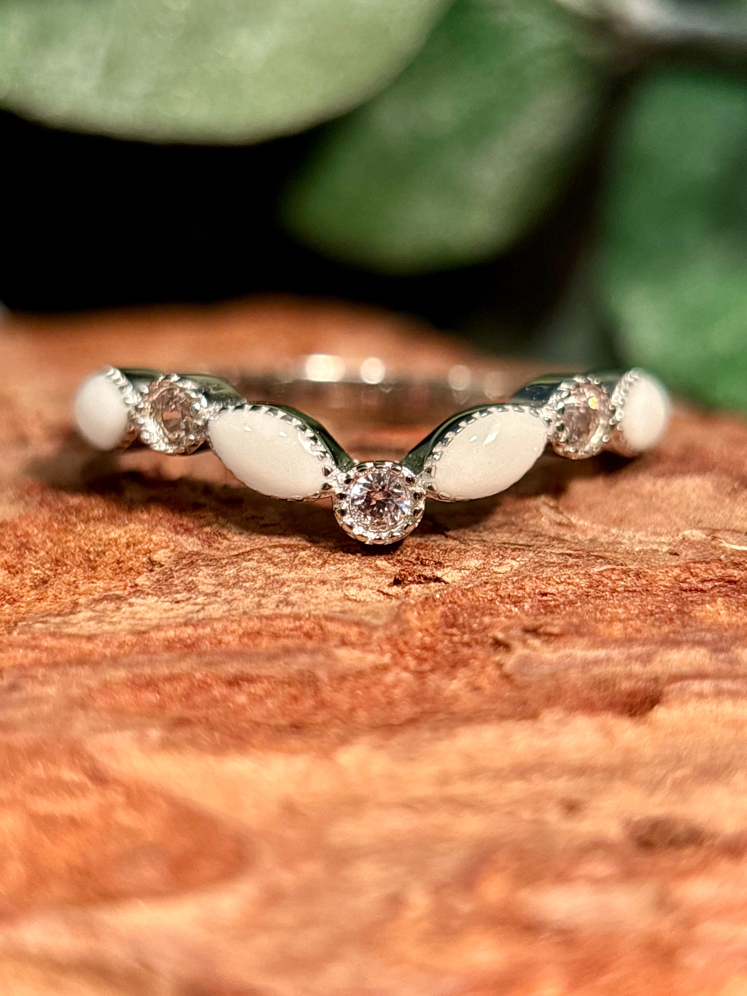 The Clara Ring